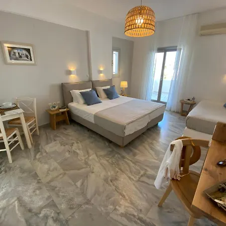 Caeli Paros By Kostas & Joanna Studios Logaras