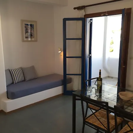 Caeli Paros By Kostas & Joanna Studios Logaras