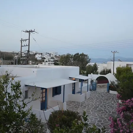 Caeli Paros By Kostas & Joanna Studios