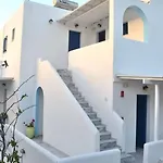 Caeli Paros By Kostas & Joanna