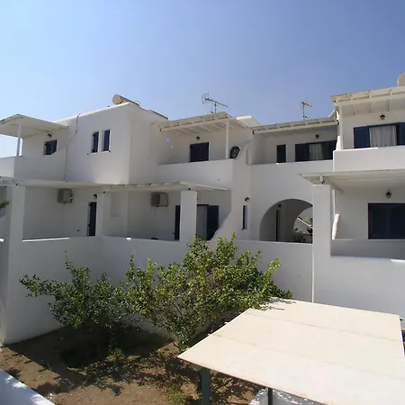 Caeli Paros By Kostas & Joanna Studios Logaras