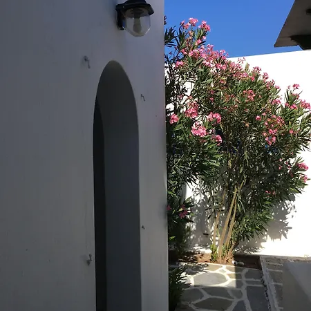 Caeli Paros By Kostas & Joanna Daire *