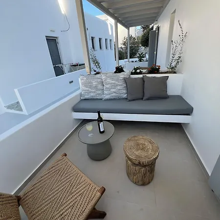 Caeli Paros By Kostas & Joanna *