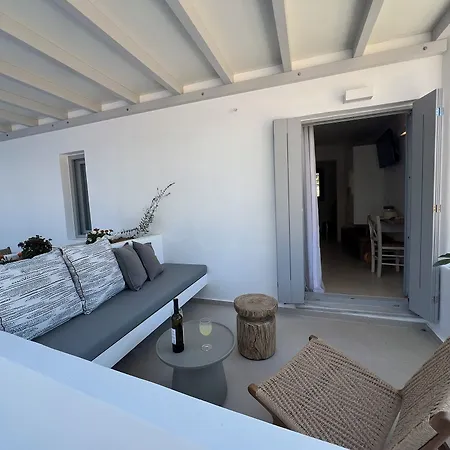 Caeli Paros By Kostas & Joanna