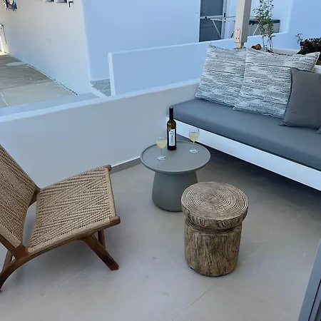 Caeli Paros By Kostas & Joanna