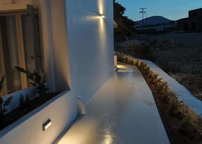 Caeli Paros By Kostas & Joanna Studios * Logaras