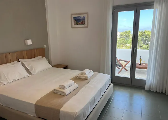 Caeli Paros By Kostas & Joanna Studios * Logaras