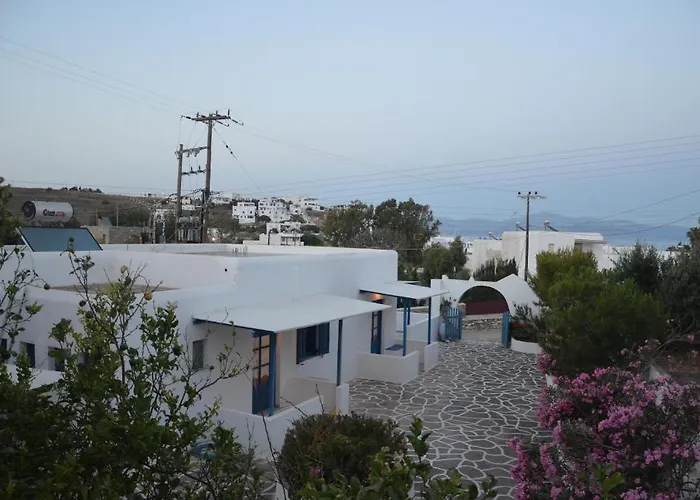 Caeli Paros By Kostas & Joanna Studios